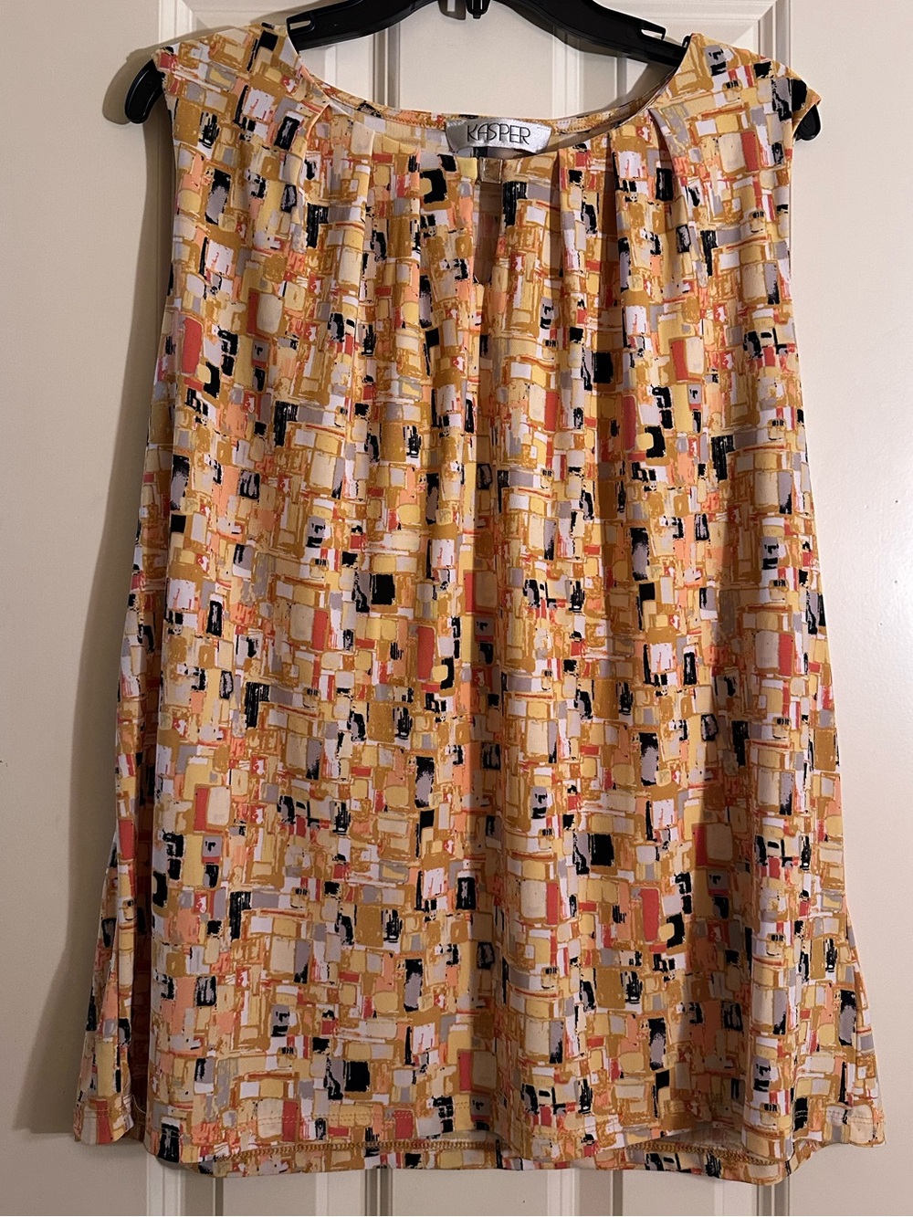 Kasper Sleeveless Blouse
